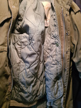 Load image into Gallery viewer, Vietnam War era M65 jacket and liner