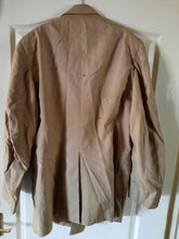 Load image into Gallery viewer, WW11 tan Officers jacket with Army service patch