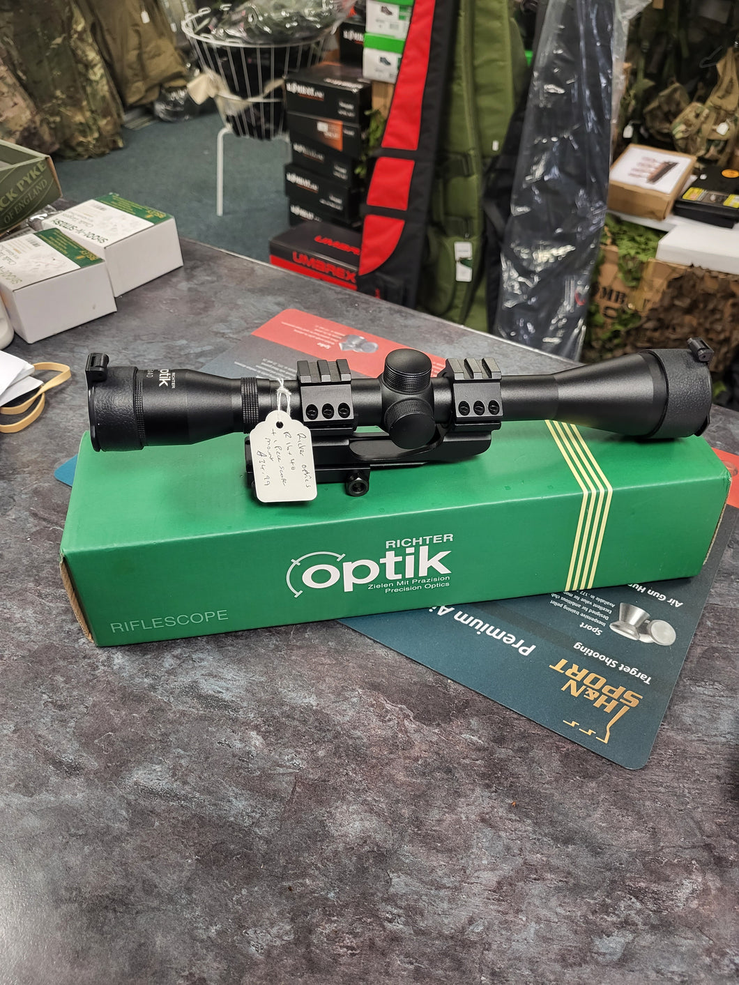 Richter Optics 16x 40 scope + mount