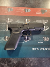 Load image into Gallery viewer, Umarex Glock 17 bb gun
