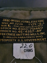 Load image into Gallery viewer, WW11 USAAF un-issued heated flying boot liners
