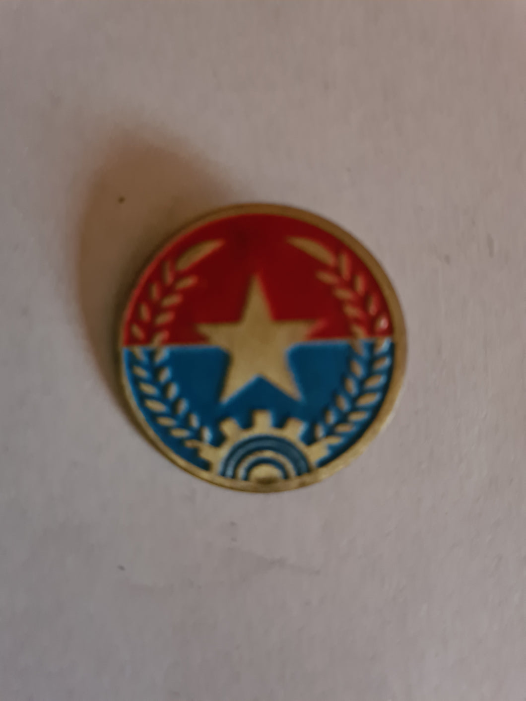 Vietnam War era Vietcong Boonie pin back hat badge
