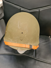 Load image into Gallery viewer, US WW11 Rear seam M1 Helmet with Capac liner
