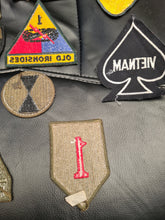 Load image into Gallery viewer, US Vietnam war era shoulder sleeve insignia
