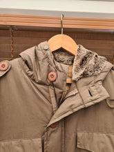 Load image into Gallery viewer, Military style khaki  parka

