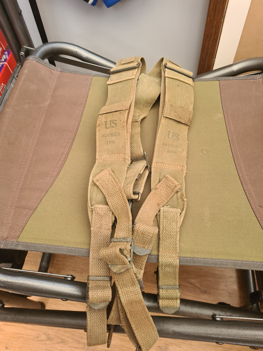 US WW11 44 Pattern field pack suspenders original