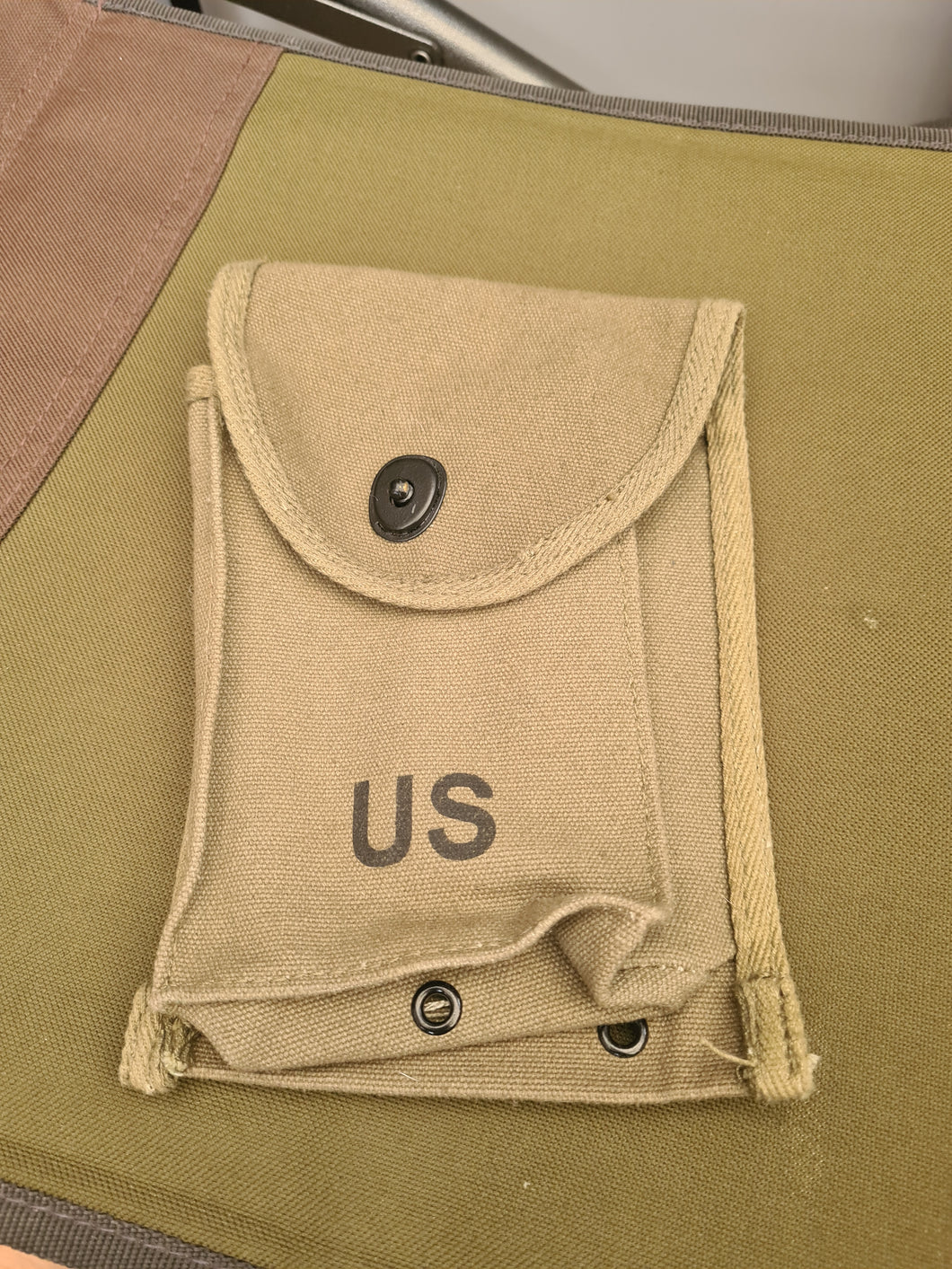 US WW11 Reproduction ammo pouch .30