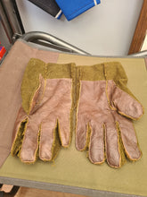 Load image into Gallery viewer, US WW11 reproduction leather palmed wool gloves
