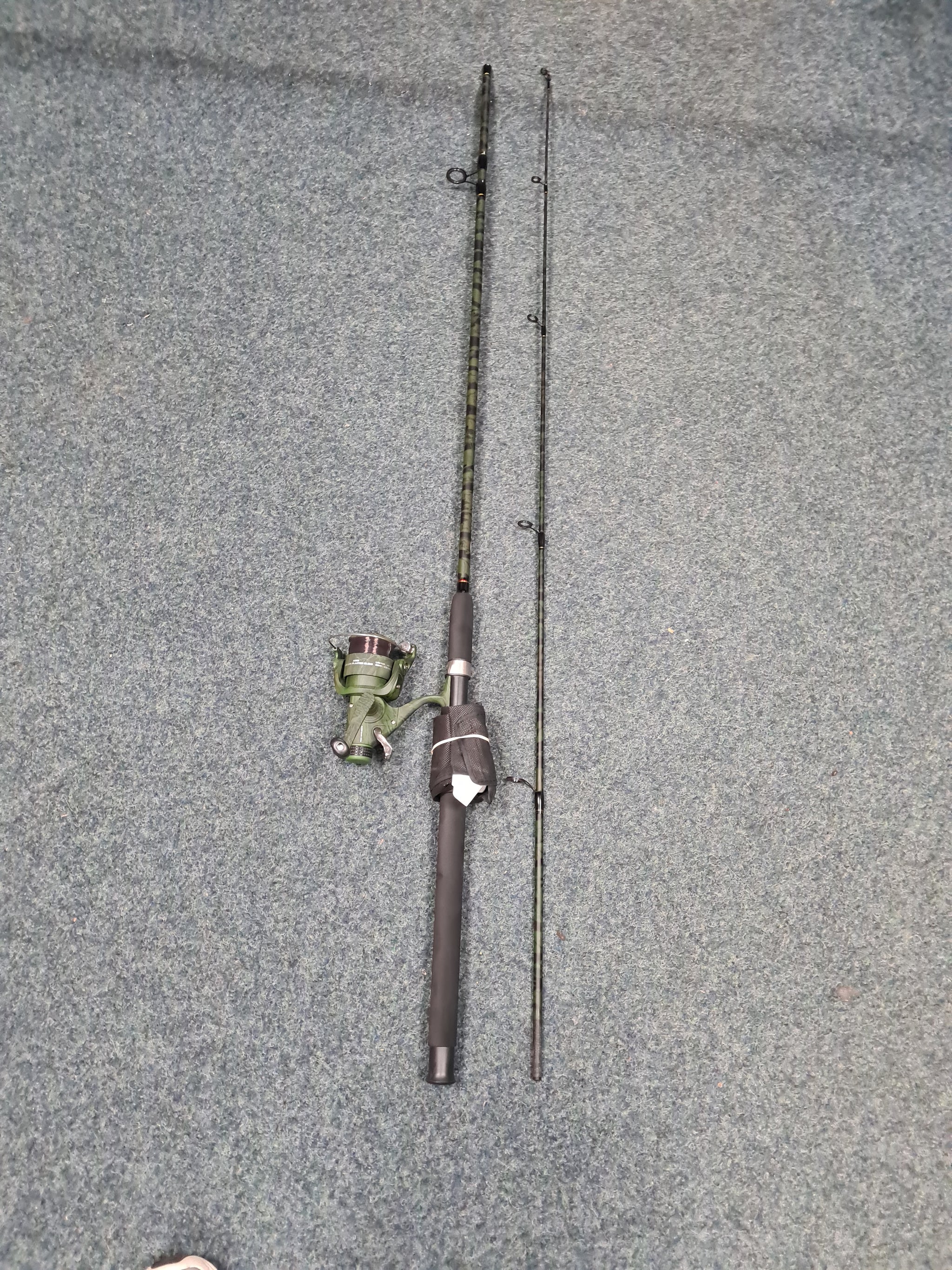 cat stalker fishing pole Camo Carp Stalker set – Bat 21 Militaria and Surplus