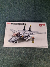 Load image into Gallery viewer, Sluban Modern fighter jet building block kit
