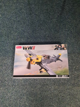 Load image into Gallery viewer, Sluban WW11 German Messerscnmitt building block kit
