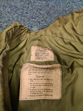 Load image into Gallery viewer, US Vietnam war 3/4 collar frag vest
