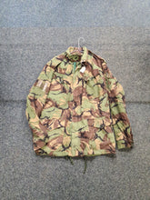 Load image into Gallery viewer, British Army rare 68 pattern DPM jacket
