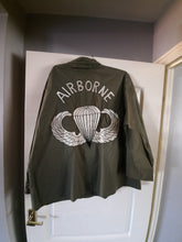 Load image into Gallery viewer, Vietnam war reproduction 3rd pattern Airborne tour jacket
