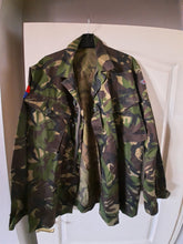 Load image into Gallery viewer, British Army 95/200 pattern jacket combat lightweight ,woodland DP new un-issued
