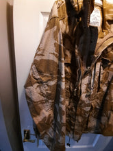 Load image into Gallery viewer, British army Desert jacket with wired hood in ripstop material
